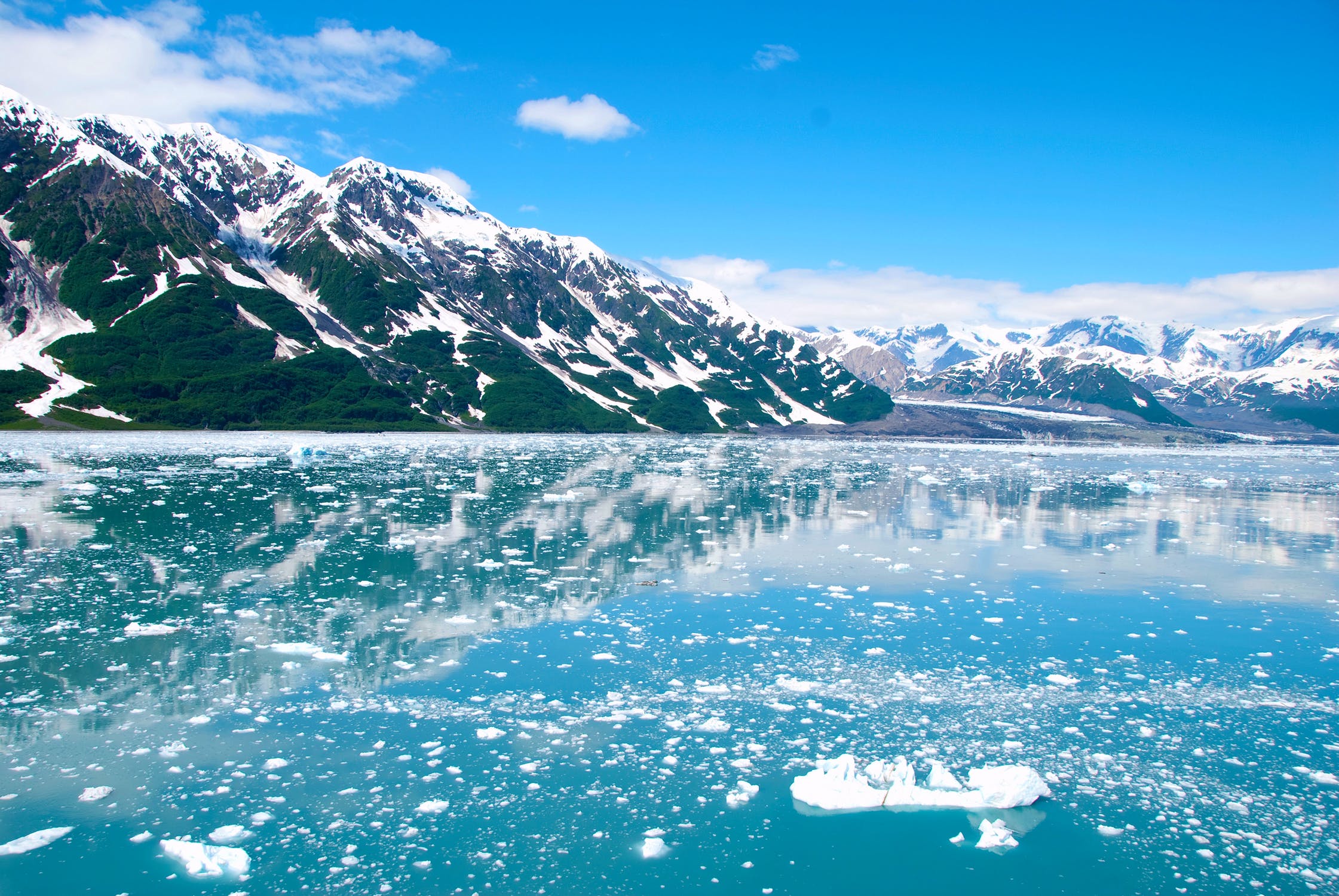 alaska-glacier-ice-mountains